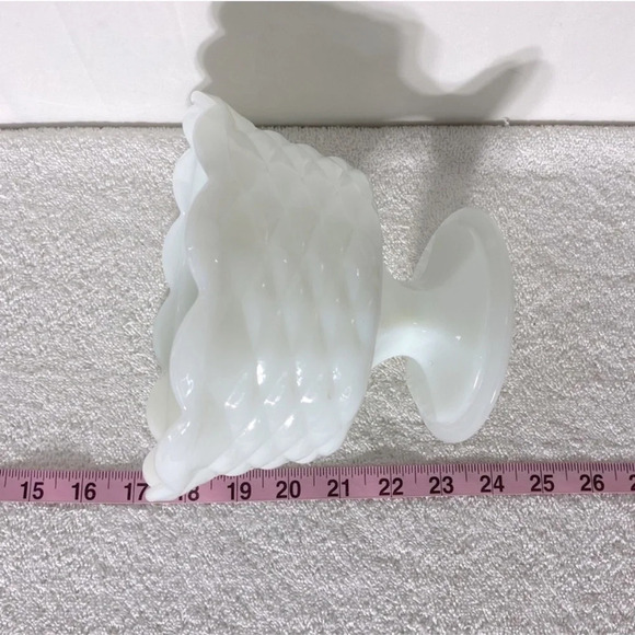 Vintage Indiana Quilted White Milk Glass Pedestal Bowl  Compote Candy Dish - Picture 14 of 14